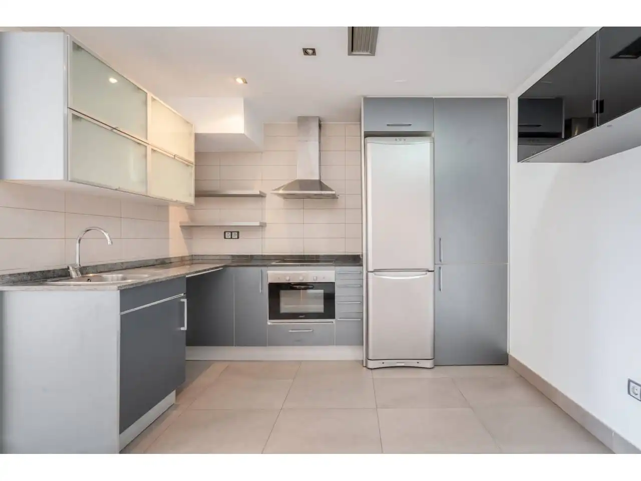 Kitchen of Duplexes for sale in Terrassa  with Air Conditioner, Heating and Terrace
