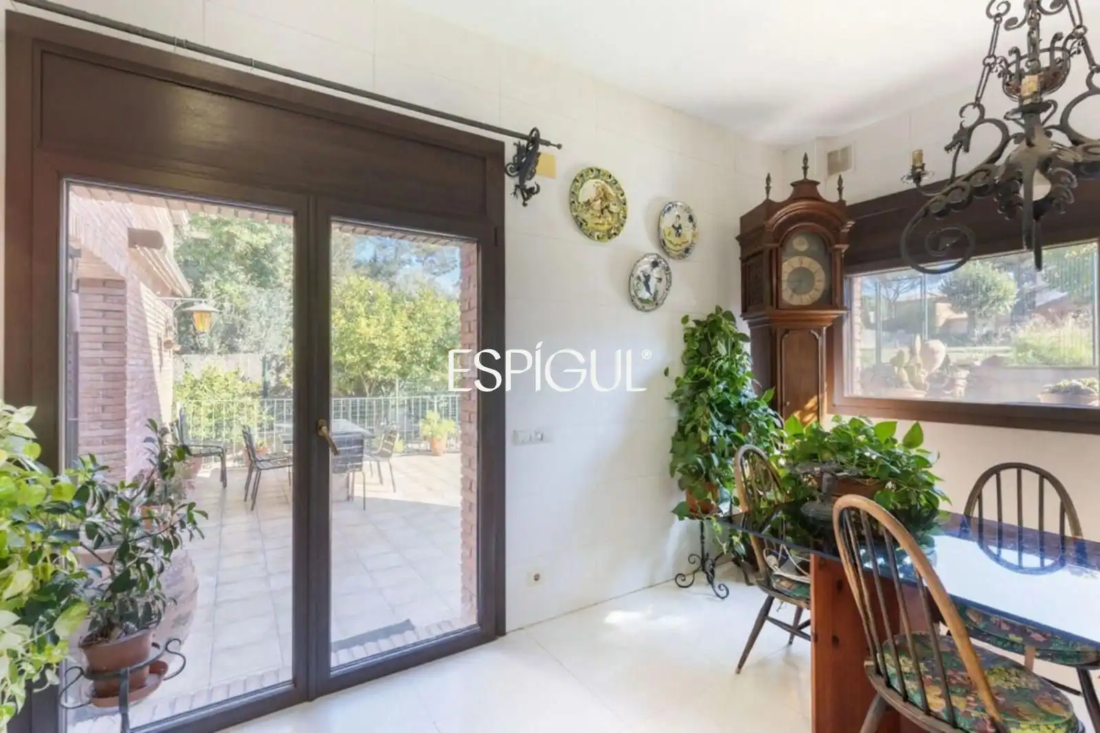 Cocina de Casa o chalet en venta en Sant Cugat del Vallès con Aire acondicionado, Calefacción y Jardín privado