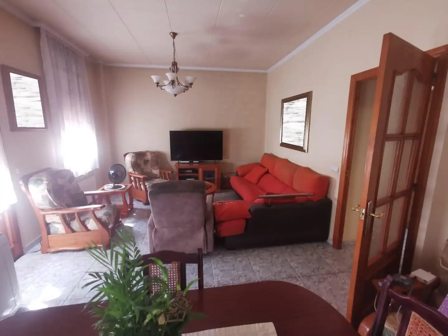 Sala d'estar de Casa o xalet en venda en Sant Joan de Vilatorrada amb Calefacció, Jardí privat i Balcó