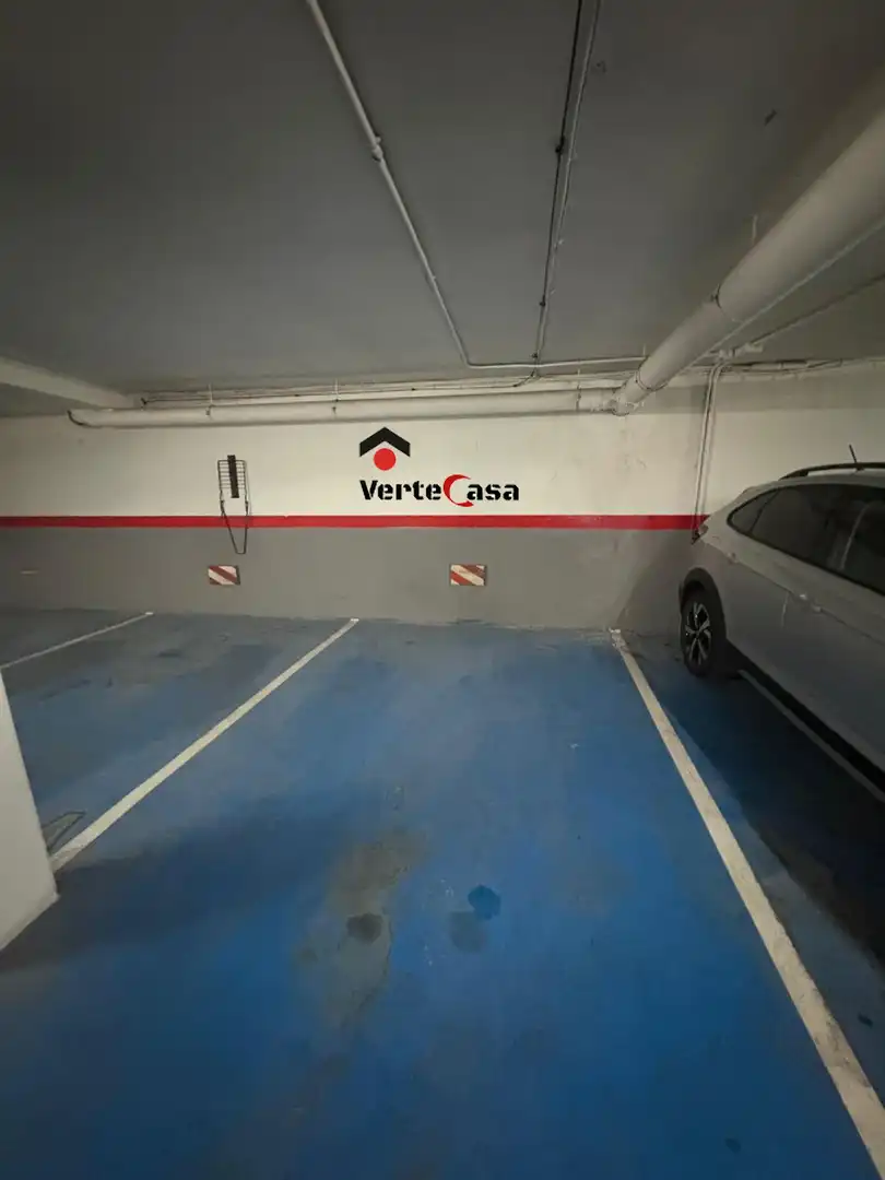 Parkplatz von Wohnung zur Miete in Valencia mit Klimaanlage, Heizung und Balkon