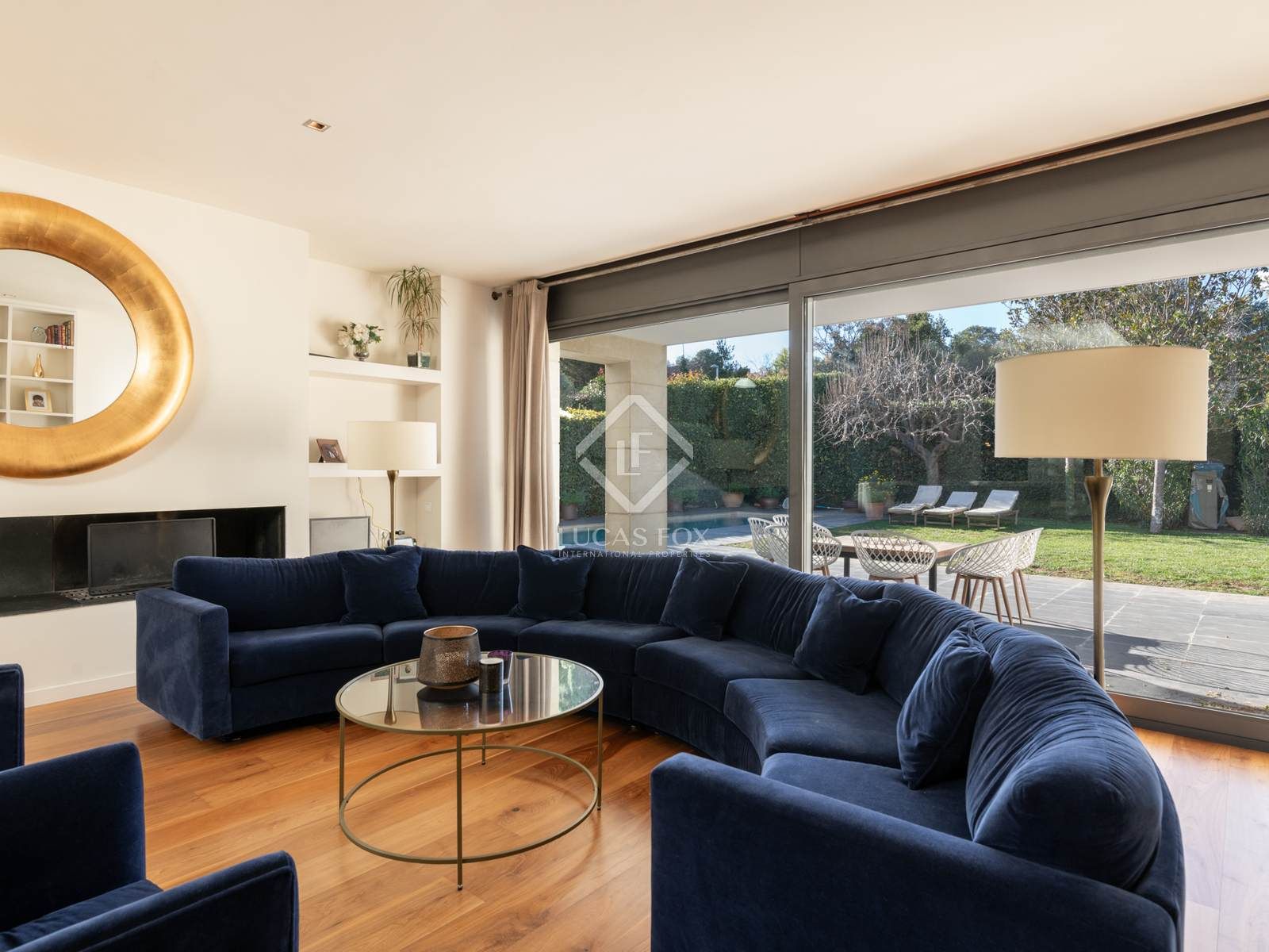 Sala d'estar de Casa o xalet en venda en Sant Cugat del Vallès amb Aire condicionat, Calefacció i Jardí privat