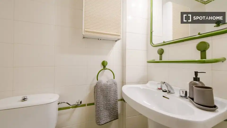 Room in Hispanoamérica - Bernabéu
