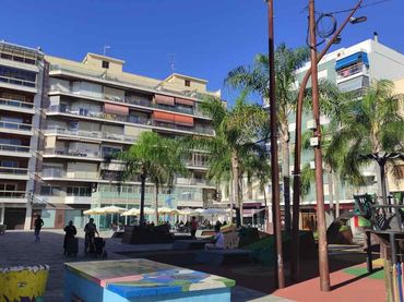 Bajo en venta en MERCAT