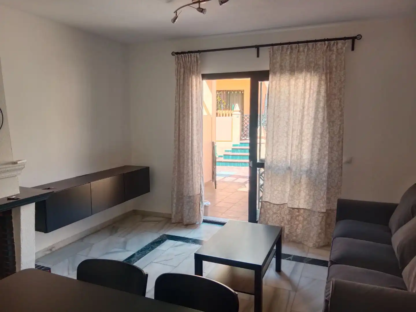 Sala de estar de Casa o chalet de alquiler en Nerja con Aire acondicionado, Terraza y Amueblado