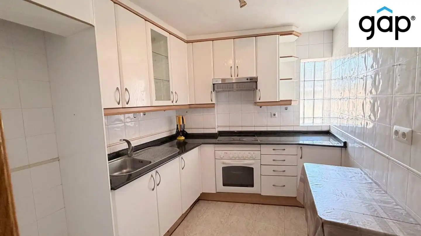 Cocina de Piso en venta en Cuenca con Calefacción y Amueblado