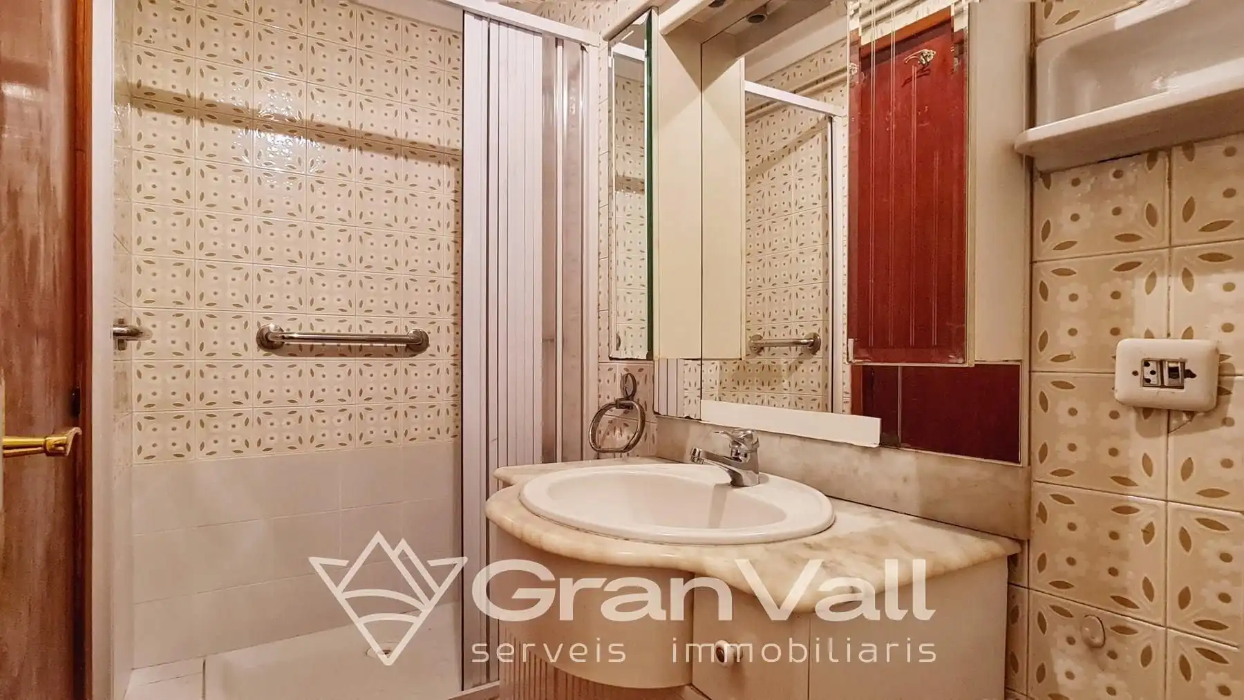 Bathroom of Flat for sale in Puigcerdà  with Heating