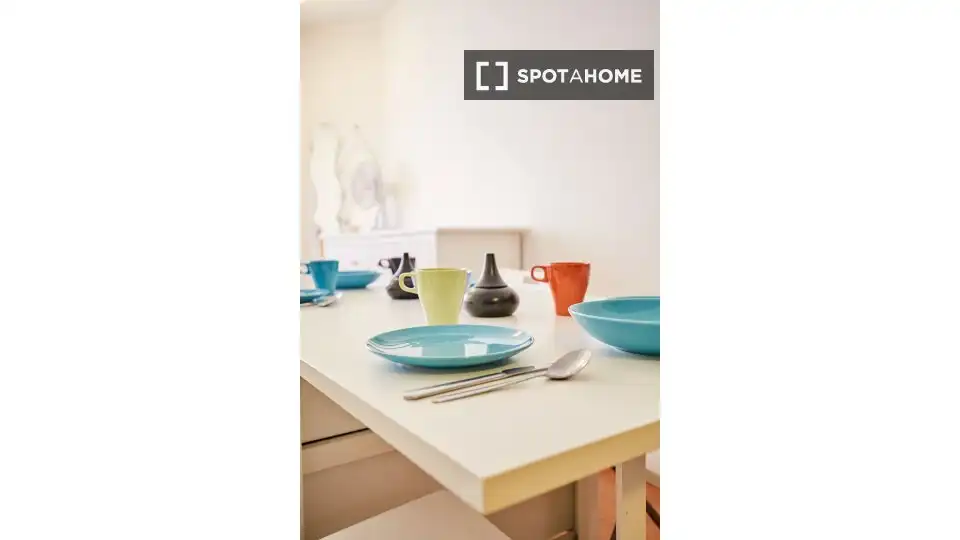Room in Universidad - Malasaña