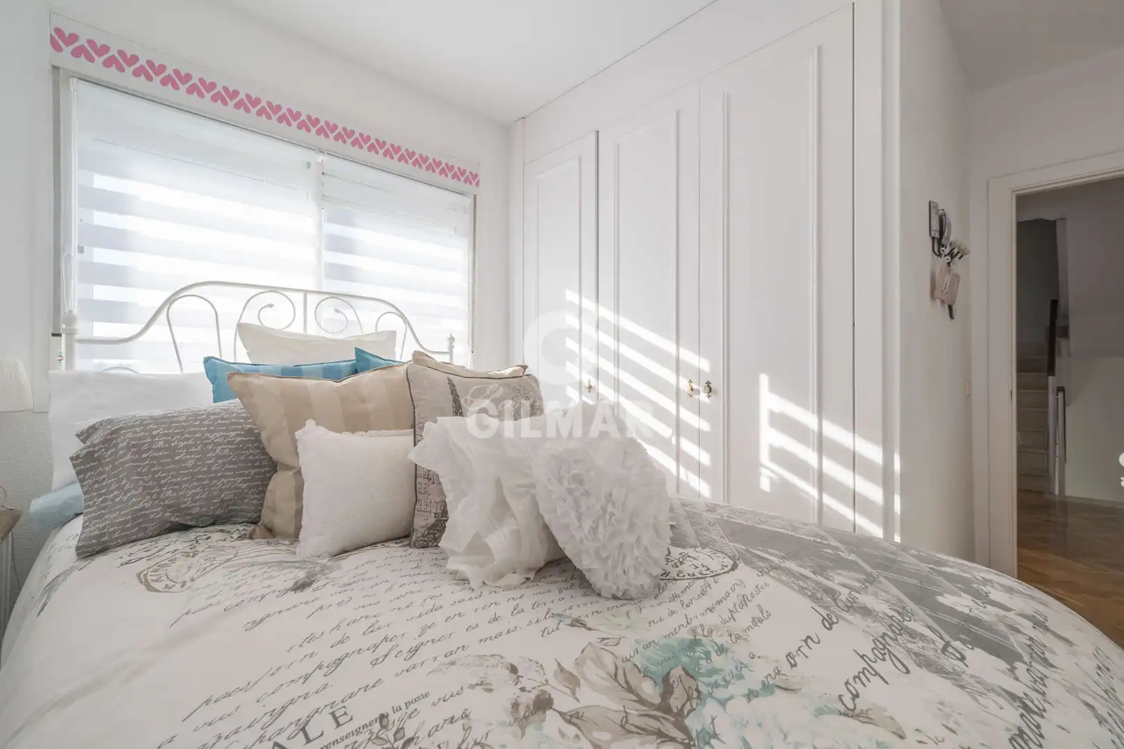 Bedroom of Detached homes for sale in Boadilla del Monte  with Heating, Private garden and Swimming Pool