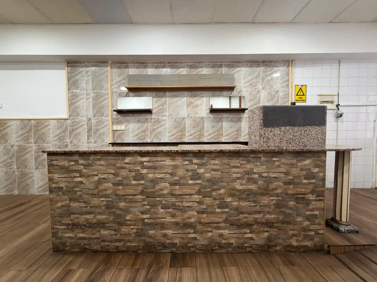 Local comercial en venta en Carrer de Rourell 3, imagen 3