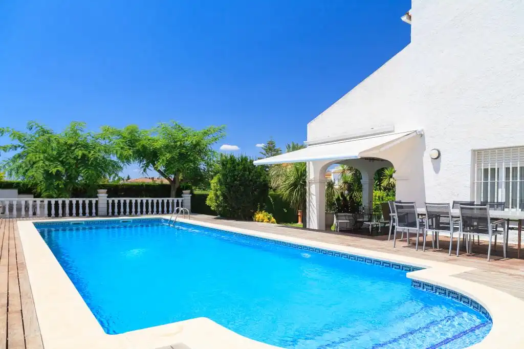 Casa amb piscina en venda a Anglada Camarasa, imagen 2