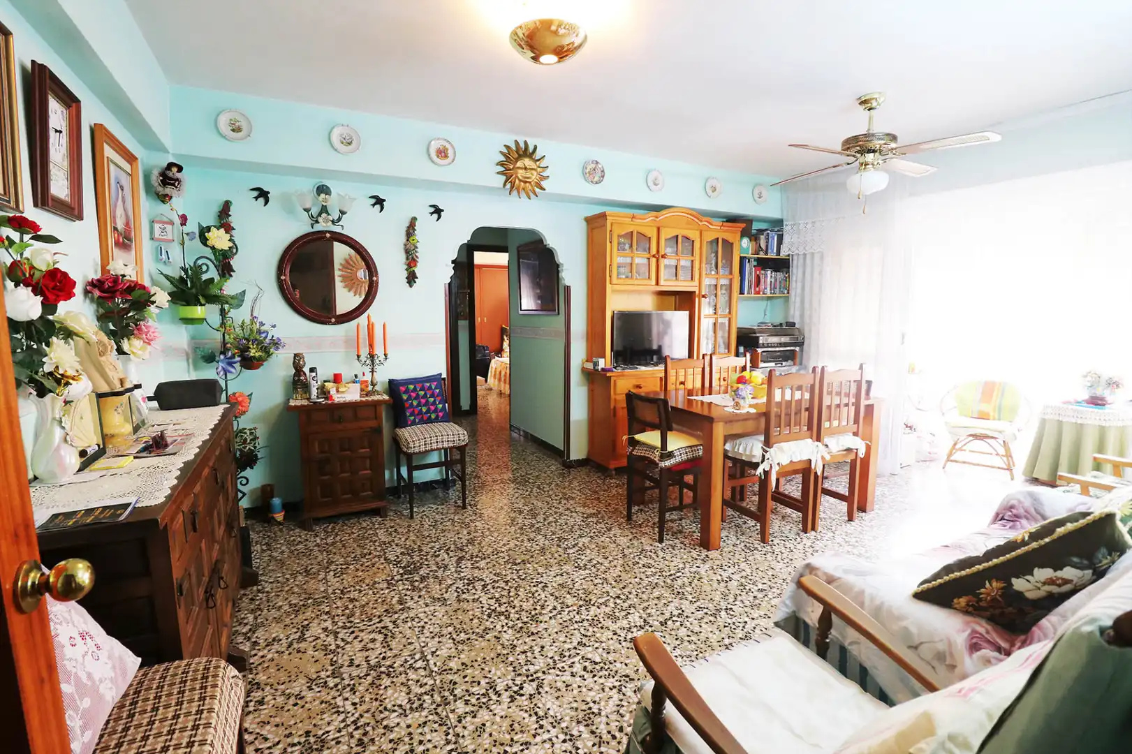 Sala d'estar de Apartament en venda en Guardamar del Segura amb Aire condicionat, Terrassa i Moblat