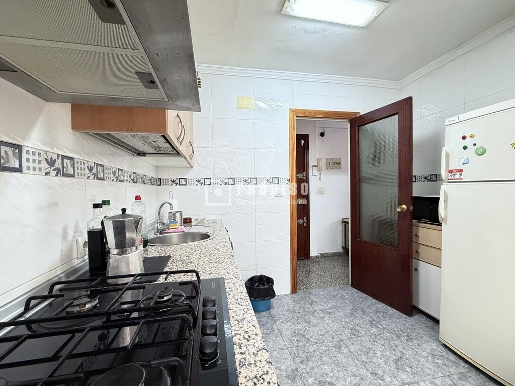 Cuina de Pis en venda en Málaga Capital amb Calefacció, Moblat i Alarma
