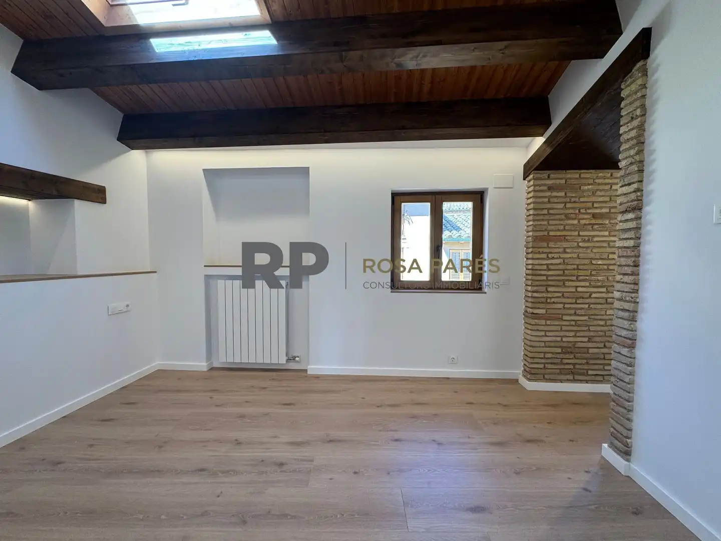 Flat for rent in Centelles  with Heating