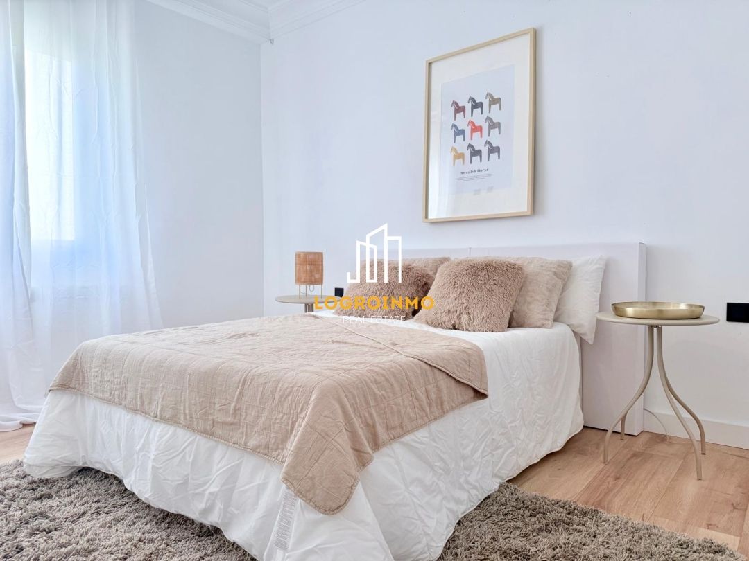 Schlafzimmer von Wohnung zum verkauf in  Logroño mit Heizung