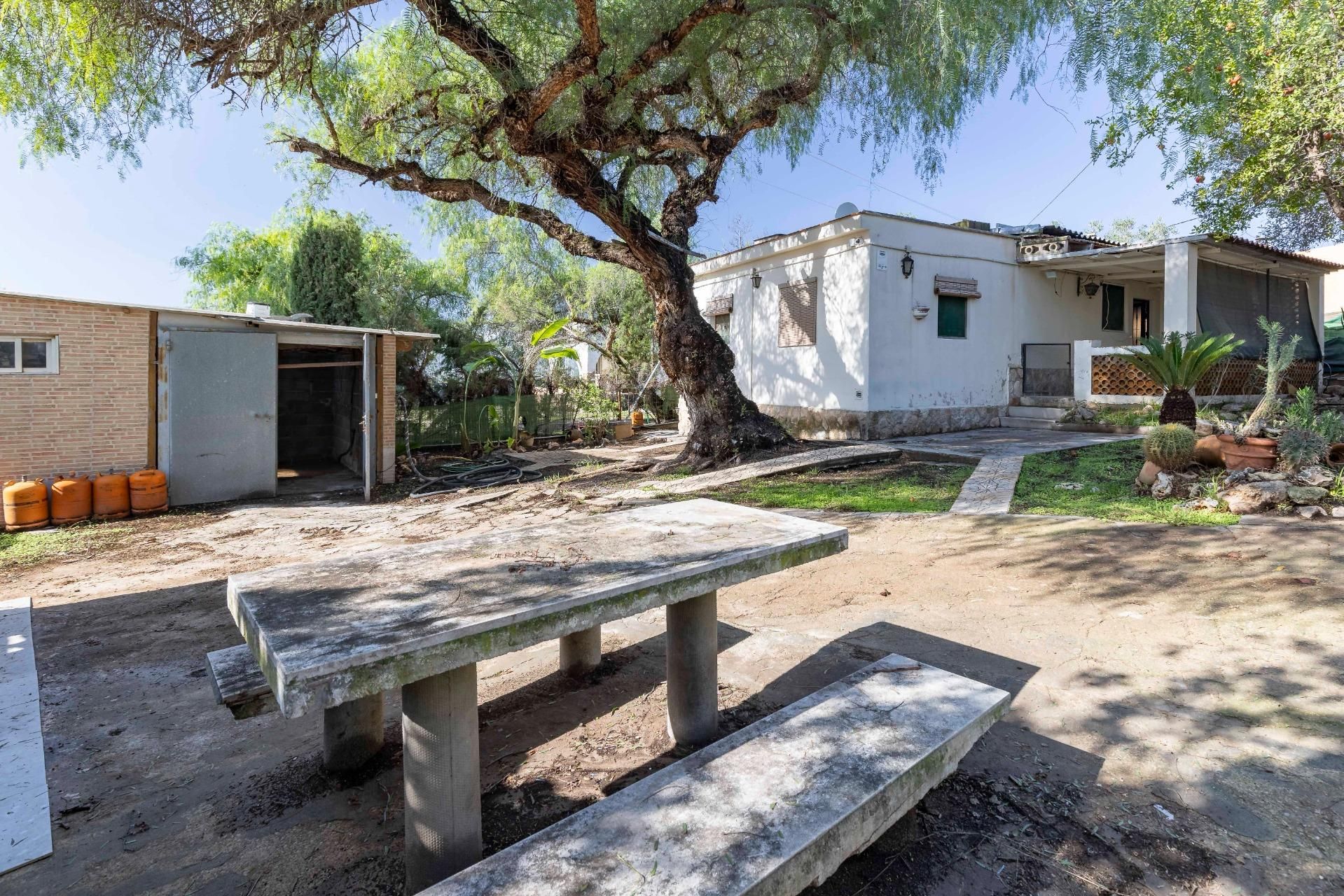 Exterior view of Country house for sale in Llíria  with Private garden