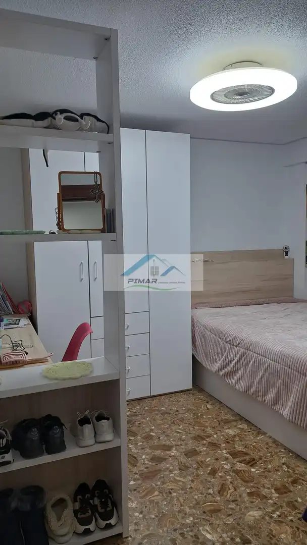 Habitación de Piso en venta en Elche / Elx con Aire acondicionado, Calefacción y Balcón