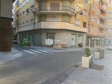 Business premises to rent in Plaza de Toros - Avenida Chapí - Trinquete