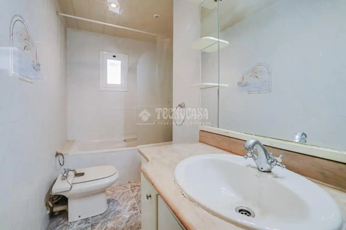Baño de Piso en venta en Ripollet