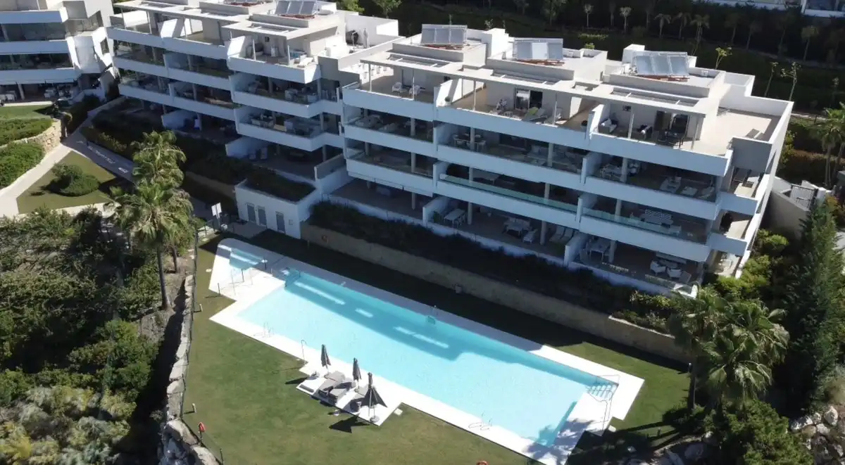 Apartment with pool for sale in Benahavís pueblo, imagen 2