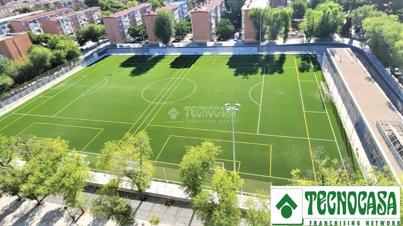 Vista exterior de Piso en venta en Madrid con Calefacción