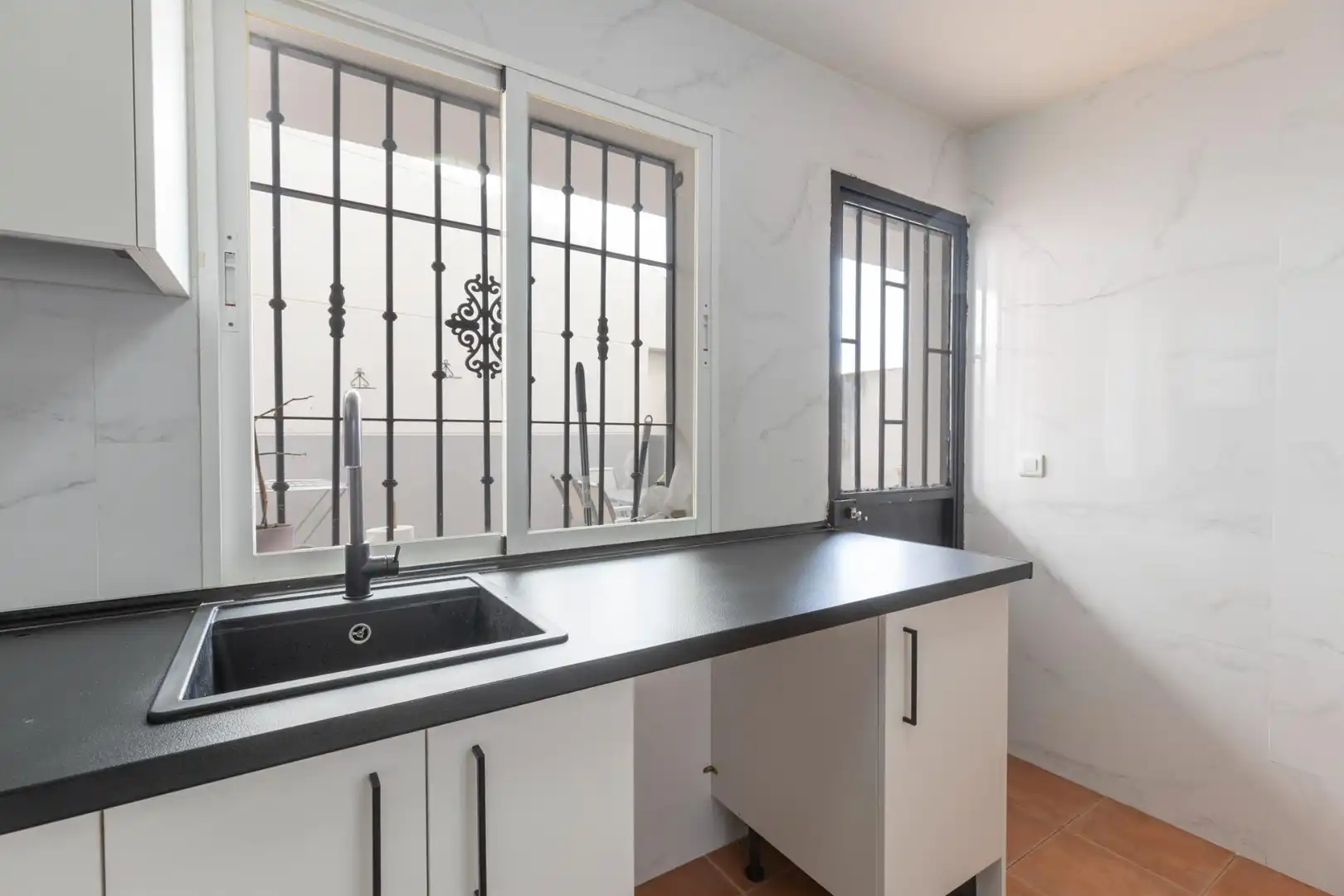 Cocina de Casa adosada en venta en Churriana de la Vega con Aire acondicionado, Calefacción y Terraza
