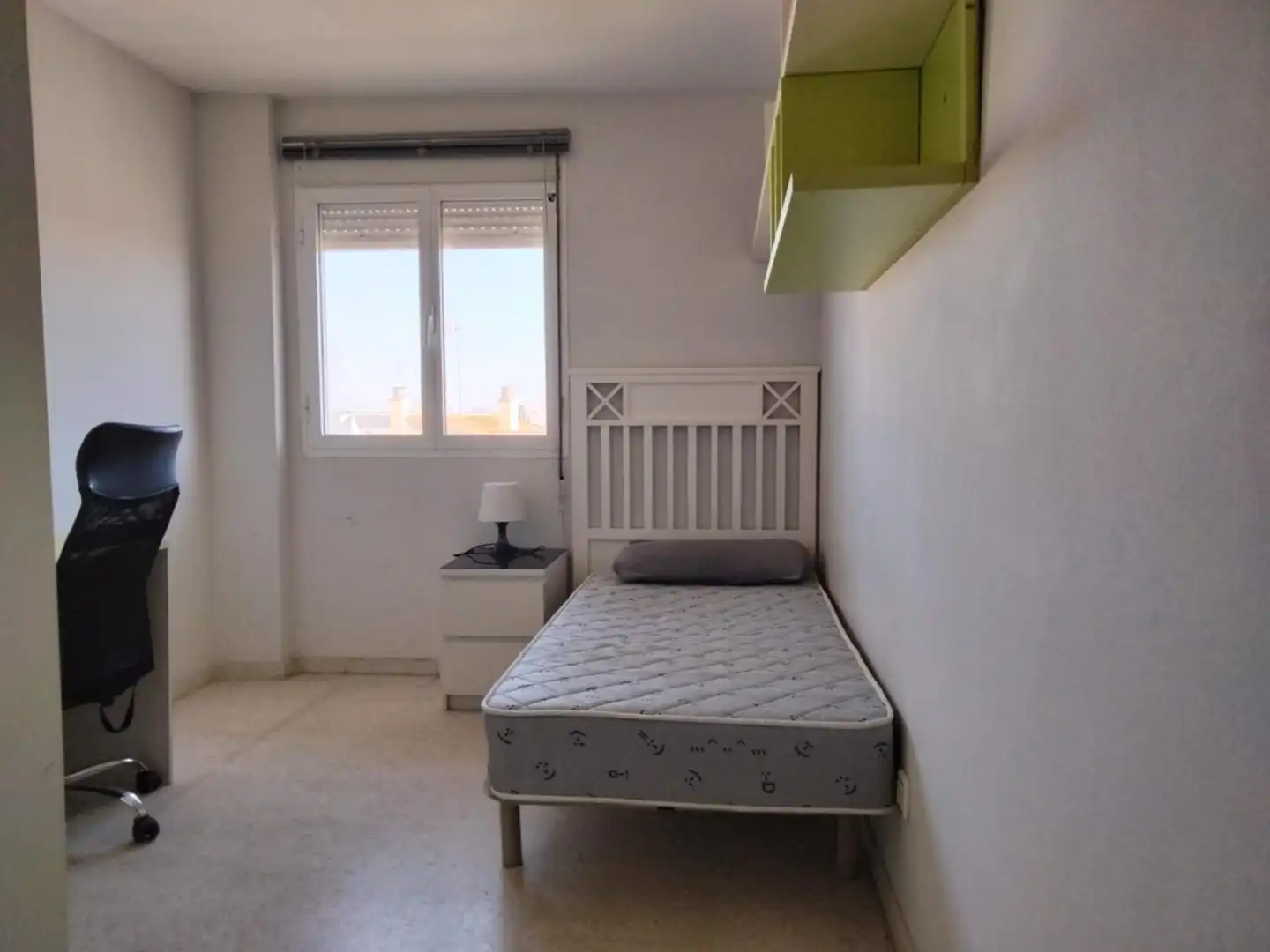 Habitación de Piso de alquiler en Puerto Real con Amueblado