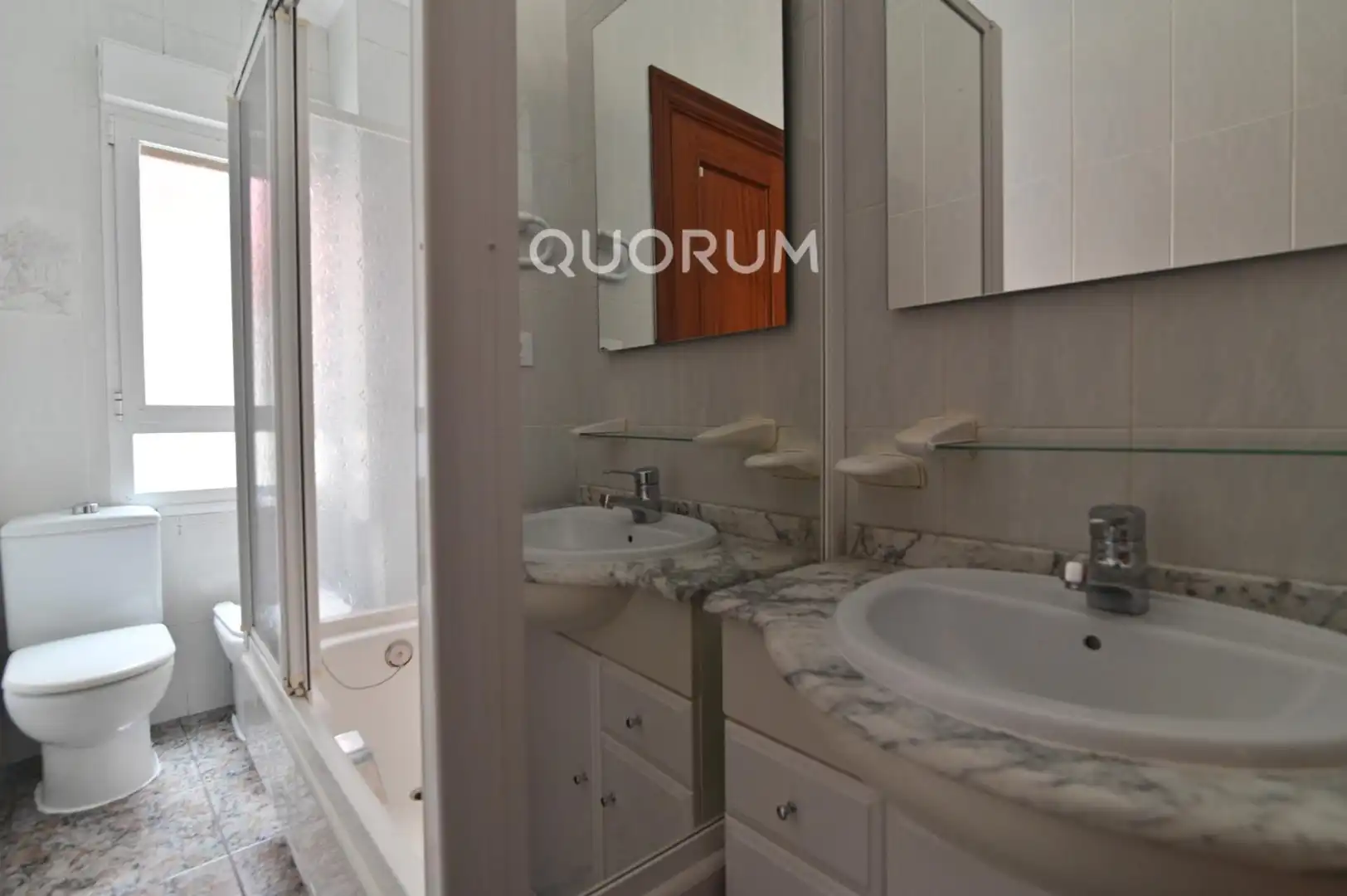 Baño de Piso en venta en Bilbao  con Calefacción