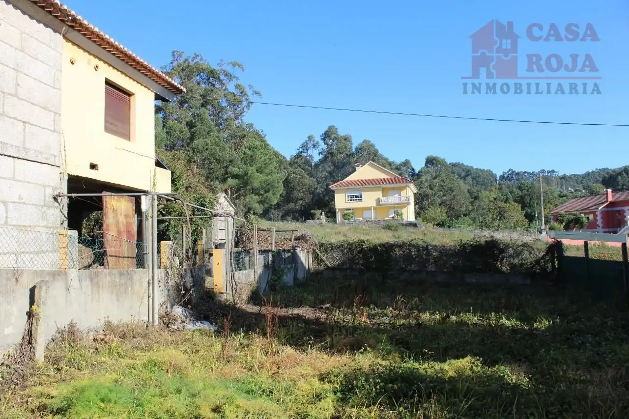 Vista exterior de Casa o xalet en venda en Cangas  amb Traster
