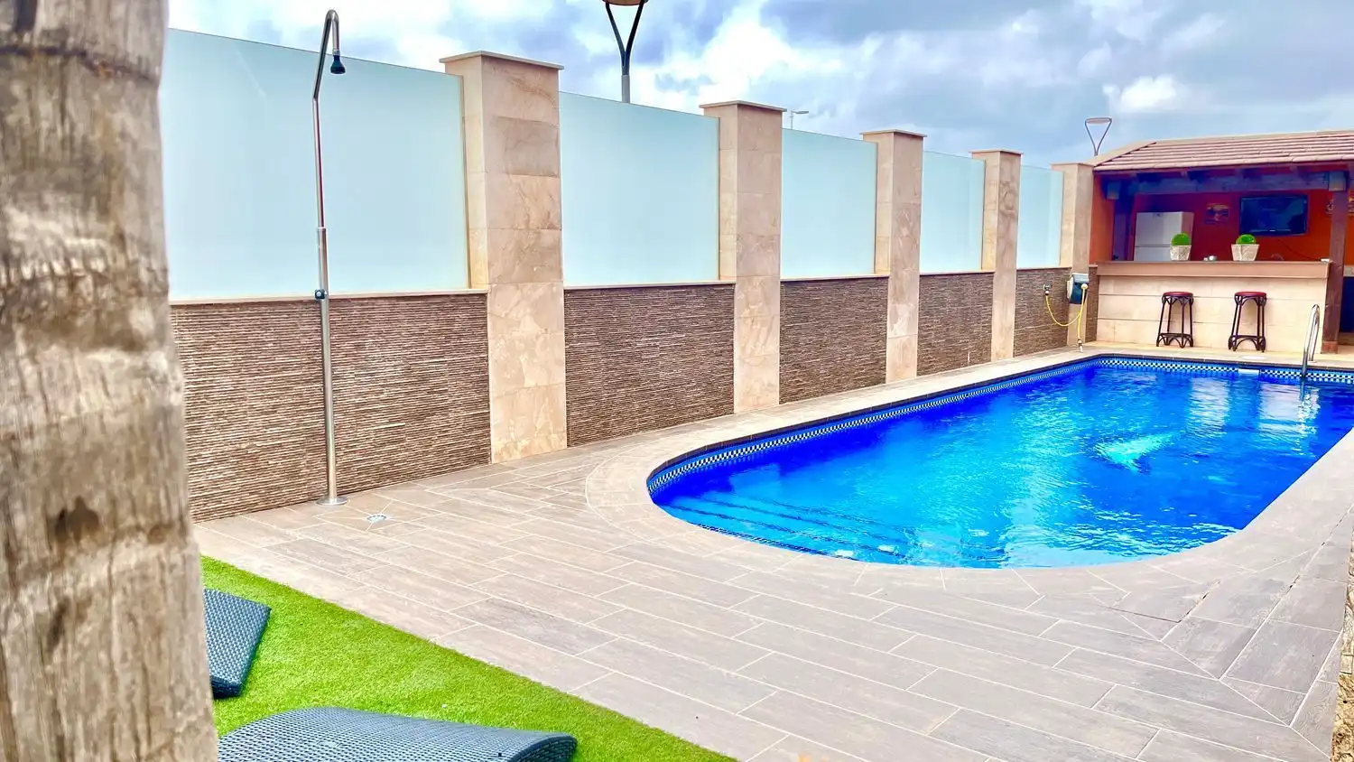Xalet amb piscina en venda a Avenida Isabel la Católica, imagen 2