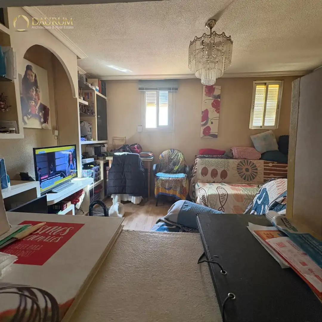 Flat for sale in Madrid  with Air Conditioner, Heating and Furnished
