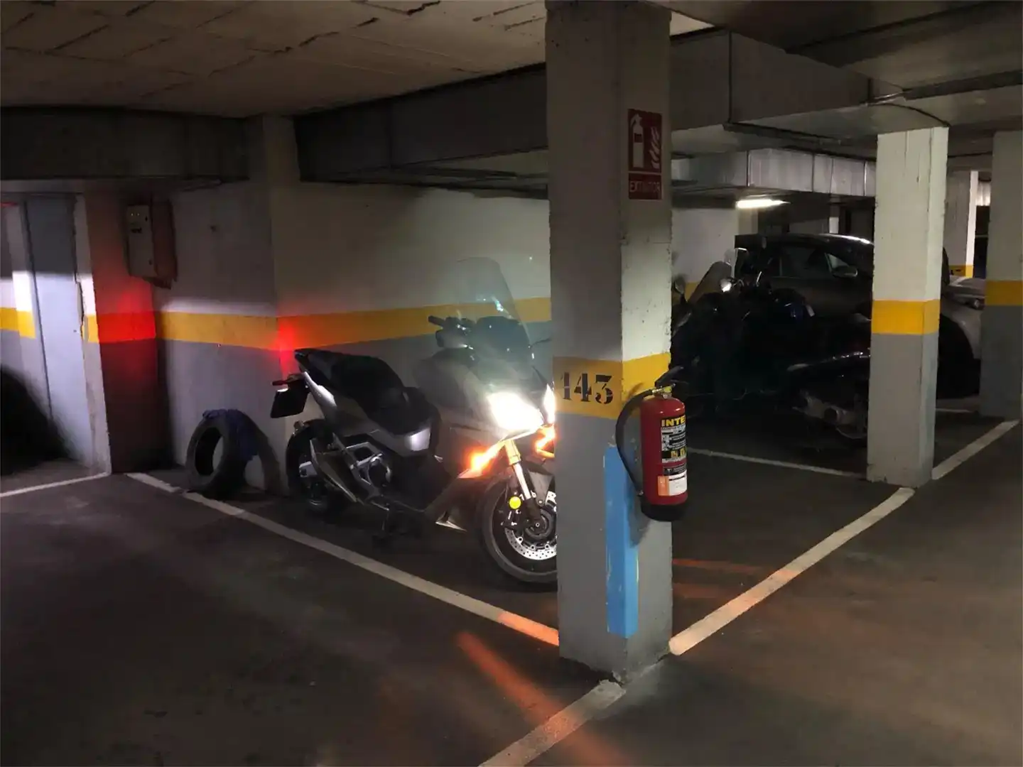 Garage for rent in Calle de Puentelarra, Santa Eugenia