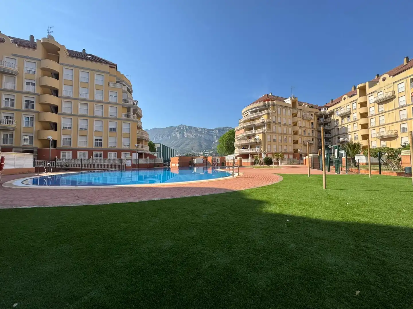 Vista exterior de Apartament en venda en Dénia