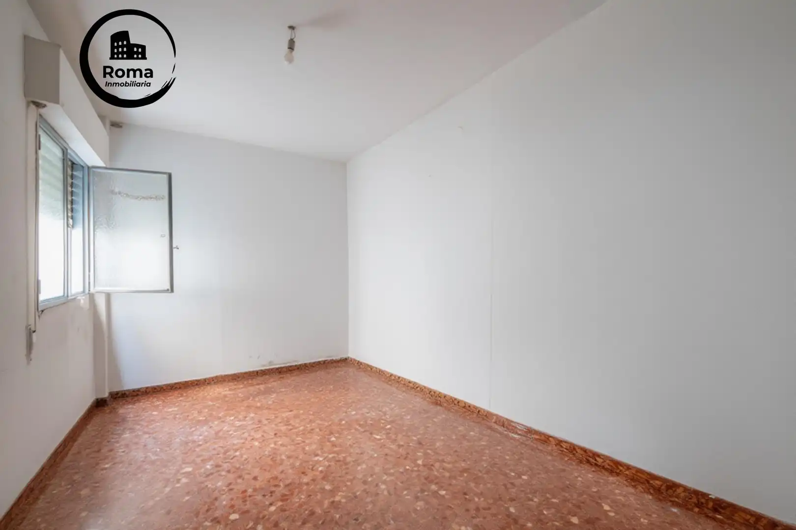 Habitación de Piso en venta en Maracena con Aire acondicionado, Amueblado y Balcón