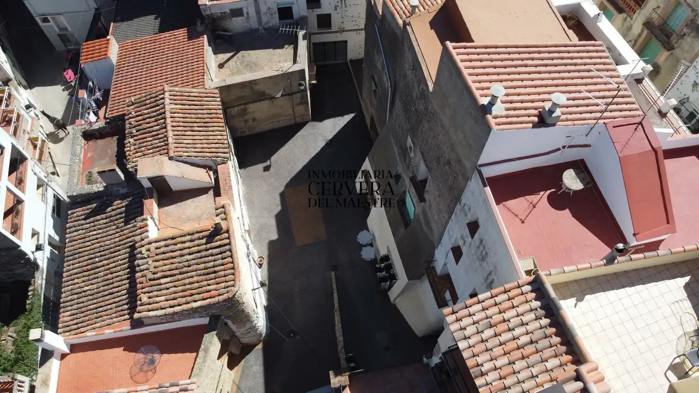 Vista exterior de Local en venta en Cervera del Maestre