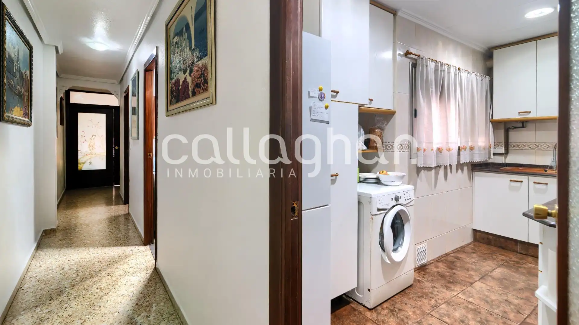 Flat for sale in Silla  with Air Conditioner, Heating and Balcony