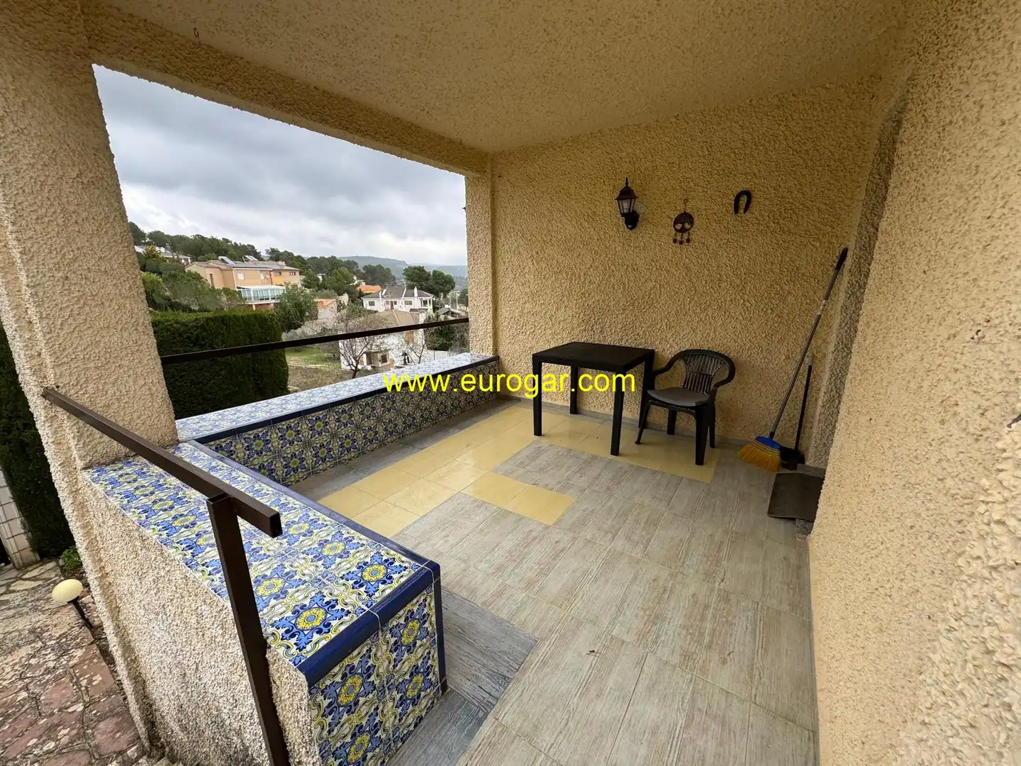Terrace of Houses for sale in Siete Aguas  with Storage room and Swimming Pool