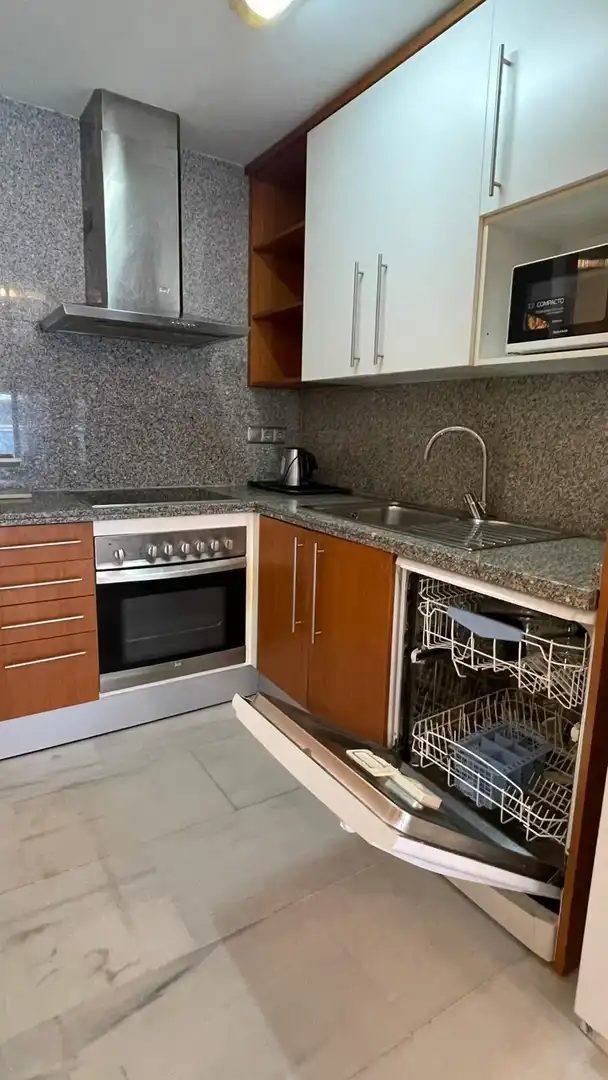 Cuina de Apartament de lloguer en Villajoyosa / La Vila Joiosa amb Aire condicionat, Moblat i Balcó