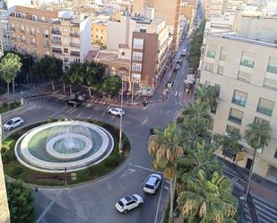 Vista exterior de Pis en venda en  Almería Capital amb Aire condicionat