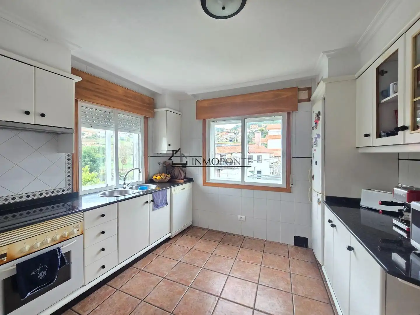 Cocina de Casa o chalet en venta en Poio con Jardín privado