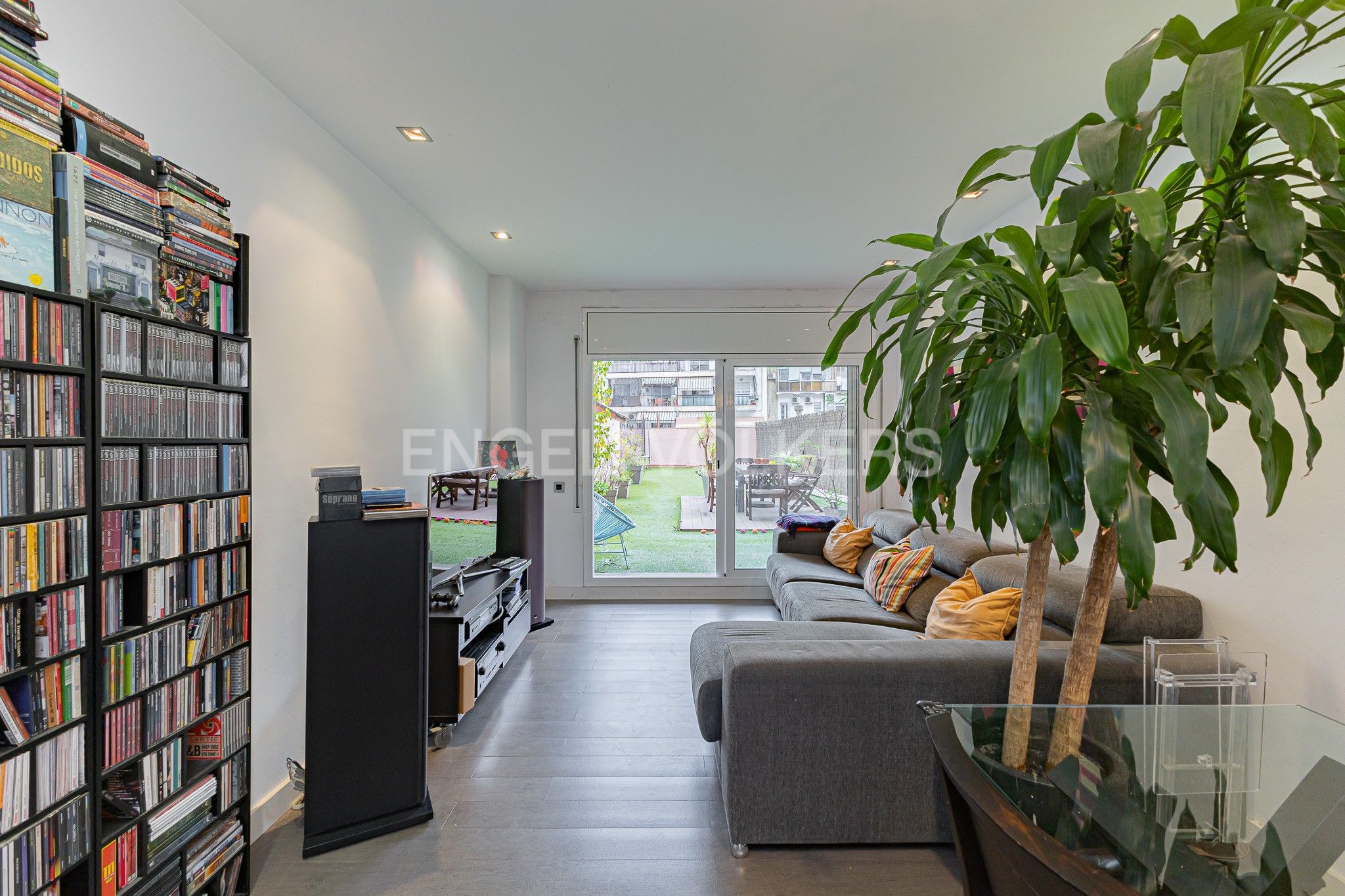 Sala d'estar de Apartament en venda en  Barcelona Capital amb Calefacció, Terrassa i Traster