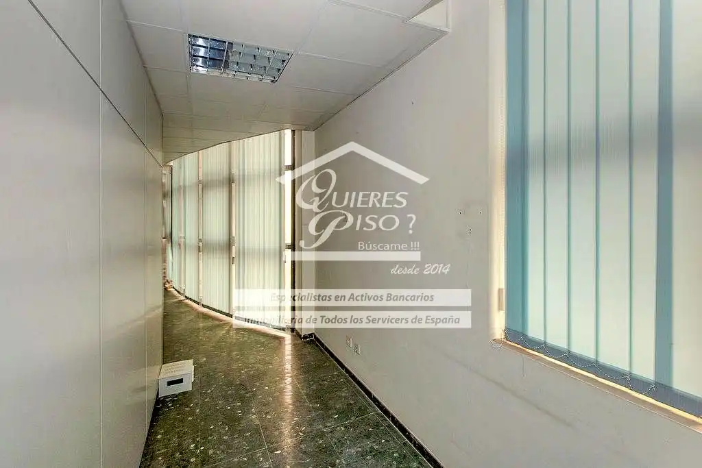 Office space with lift for sale in Calle Veintinueve de Abril, imagen 12
