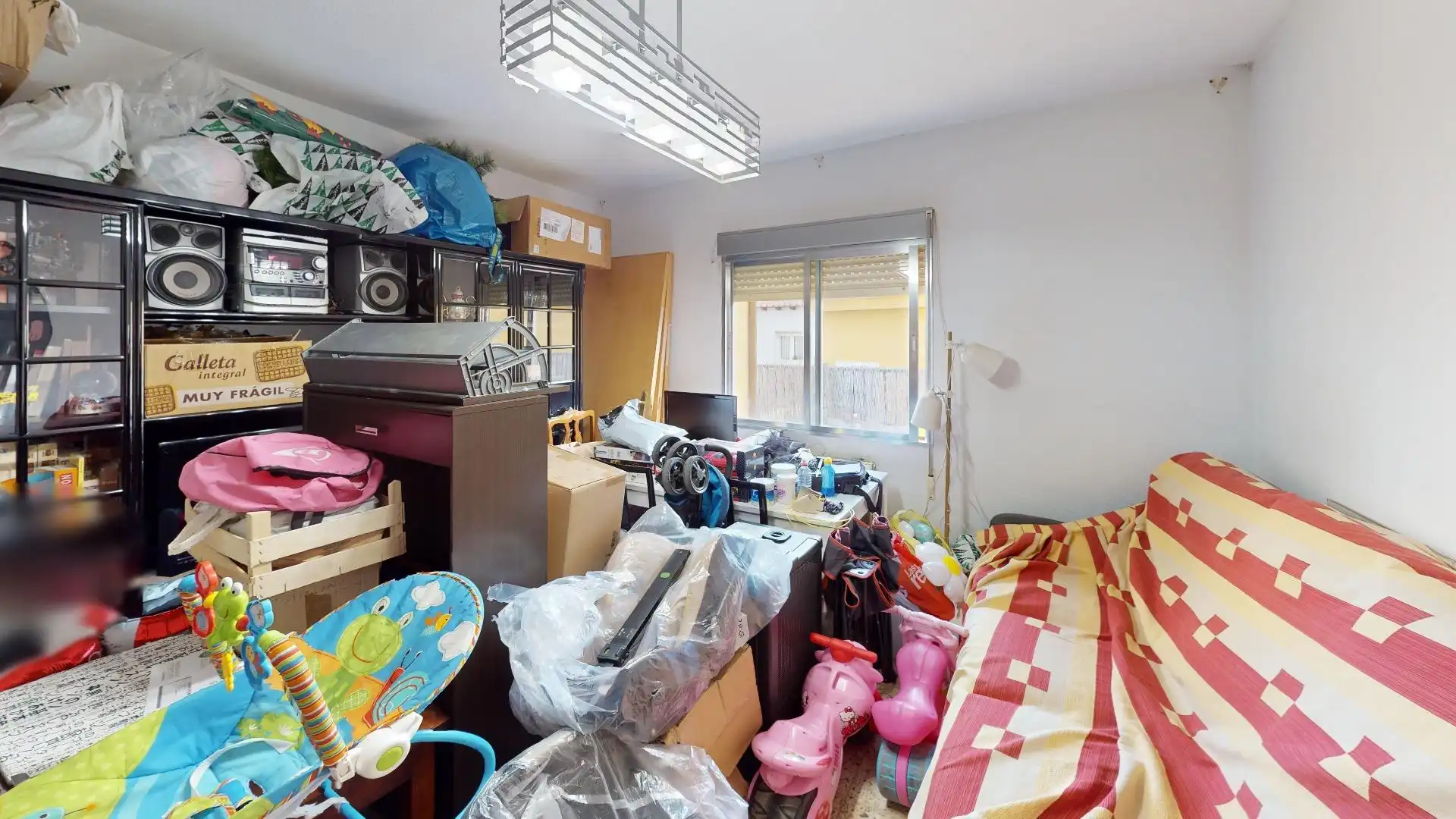 Habitación de Casa o chalet en venta en El Molar (Madrid) con Aire acondicionado, Calefacción y Jardín privado