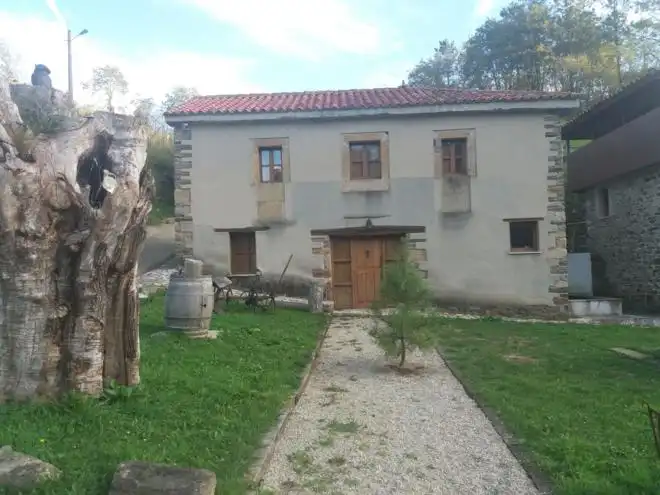 Vista exterior de Casa o xalet en venda en Cudillero amb Moblat