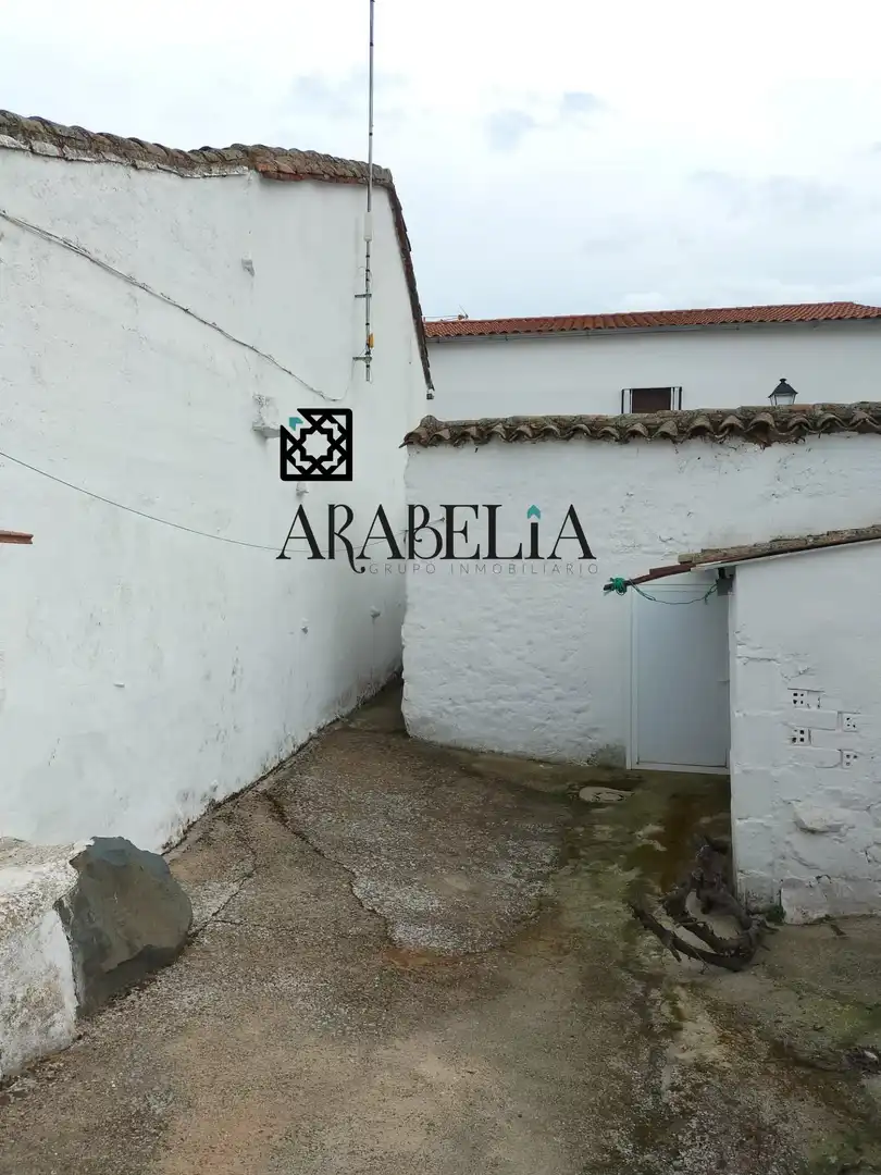 Vista exterior de Casa o chalet en venta en Fuente Obejuna con Trastero
