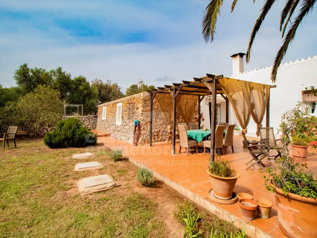 Casa rústica amb piscina en venda a Llucmaçanes, imagen 4