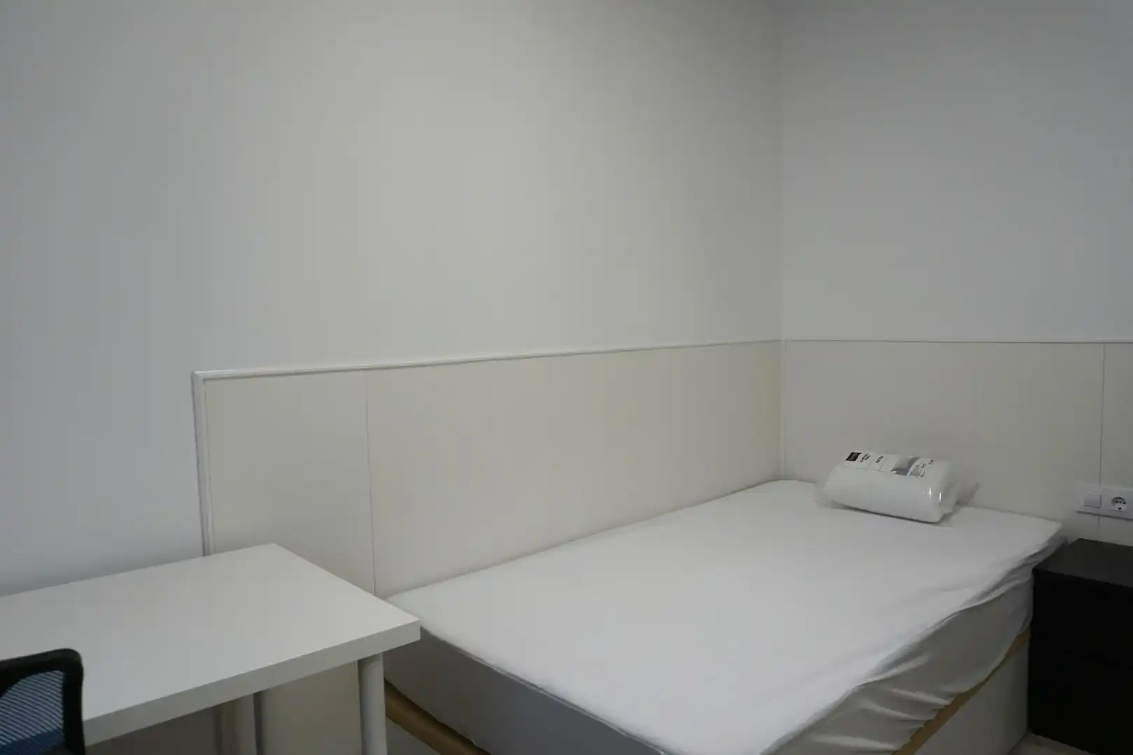 Room in Calle CAPITAN MENDEZ VIGO, 50, Santo Tomás