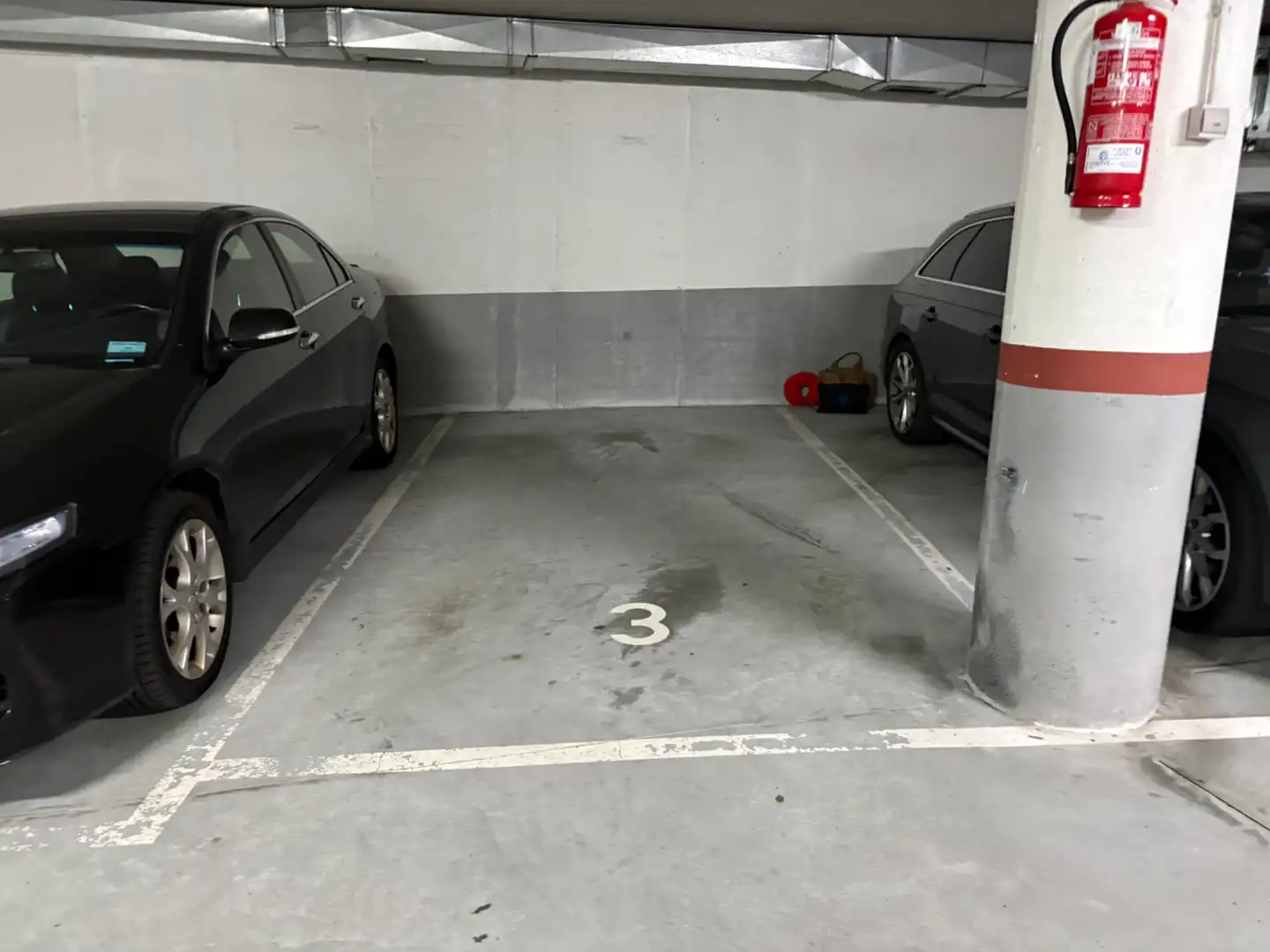 Parking de Piso de alquiler en Ferrol con Calefacción, Parquet y Amueblado