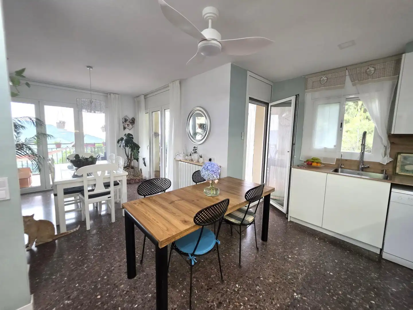 Comedor de Casa o chalet en venta en Castellar del Vallès con Calefacción, Terraza y Piscina
