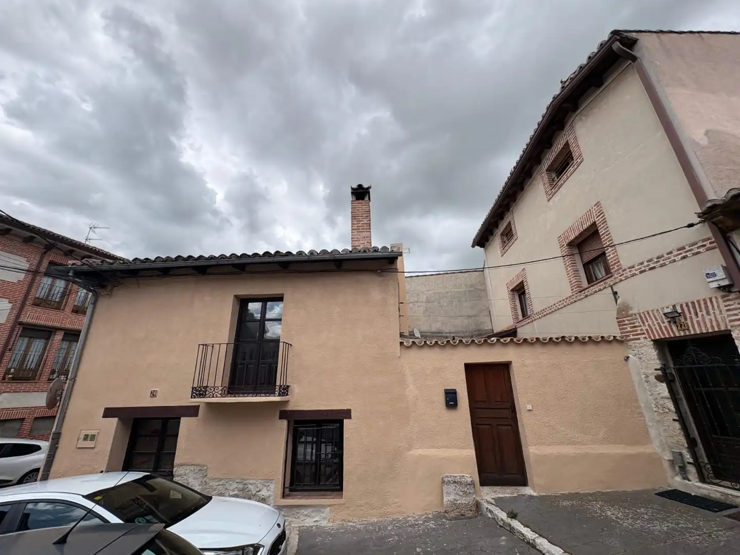 Vista exterior de Casa adosada en venda en Simancas amb Calefacció, Jardí privat i Parquet
