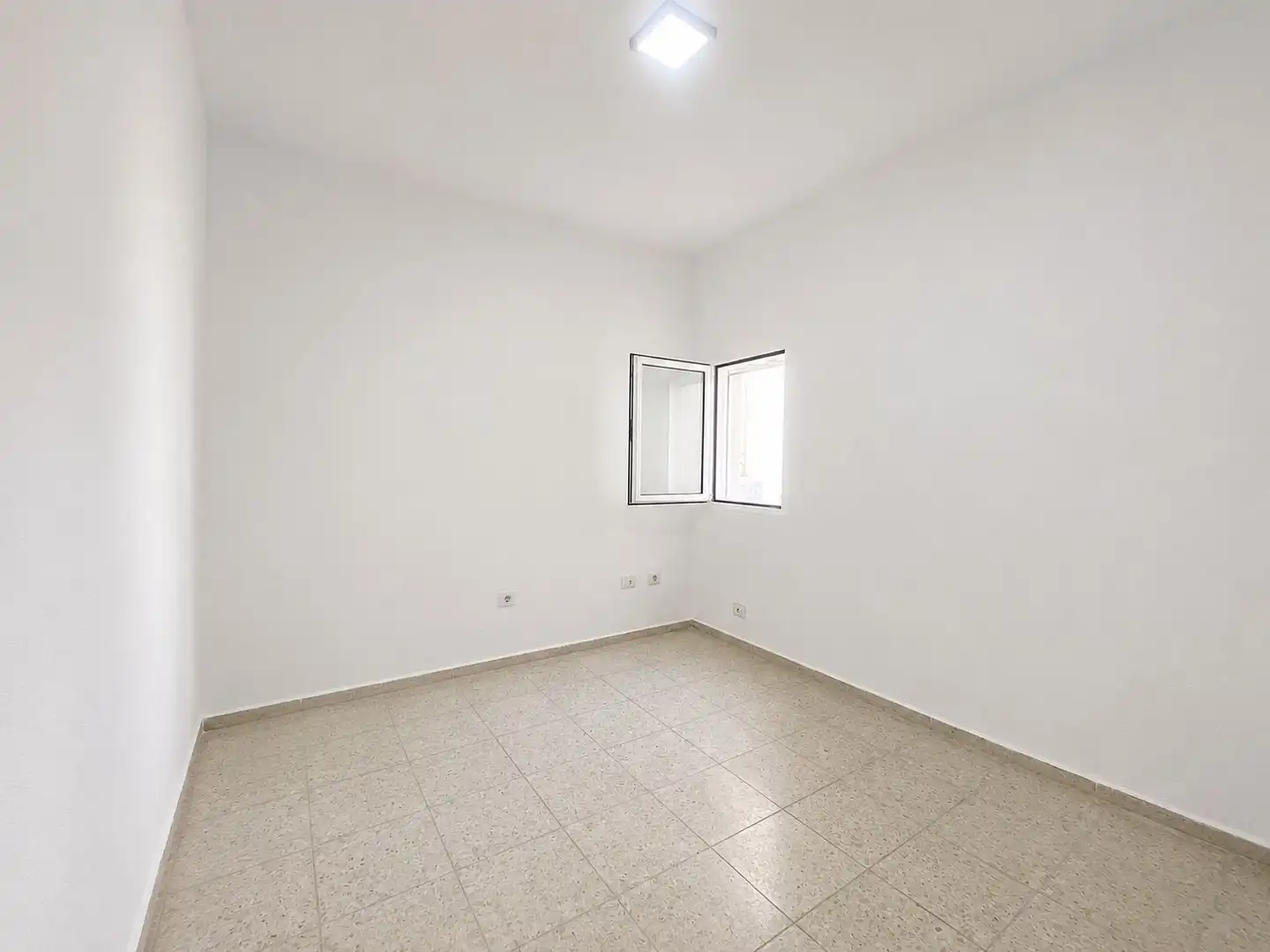 Habitación de Piso en venta en Las Palmas de Gran Canaria con Horno y Microondas